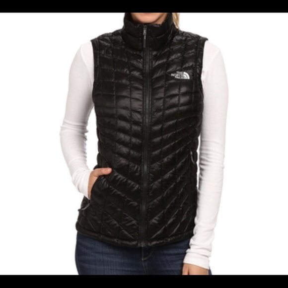 the north face women's thermoball vest